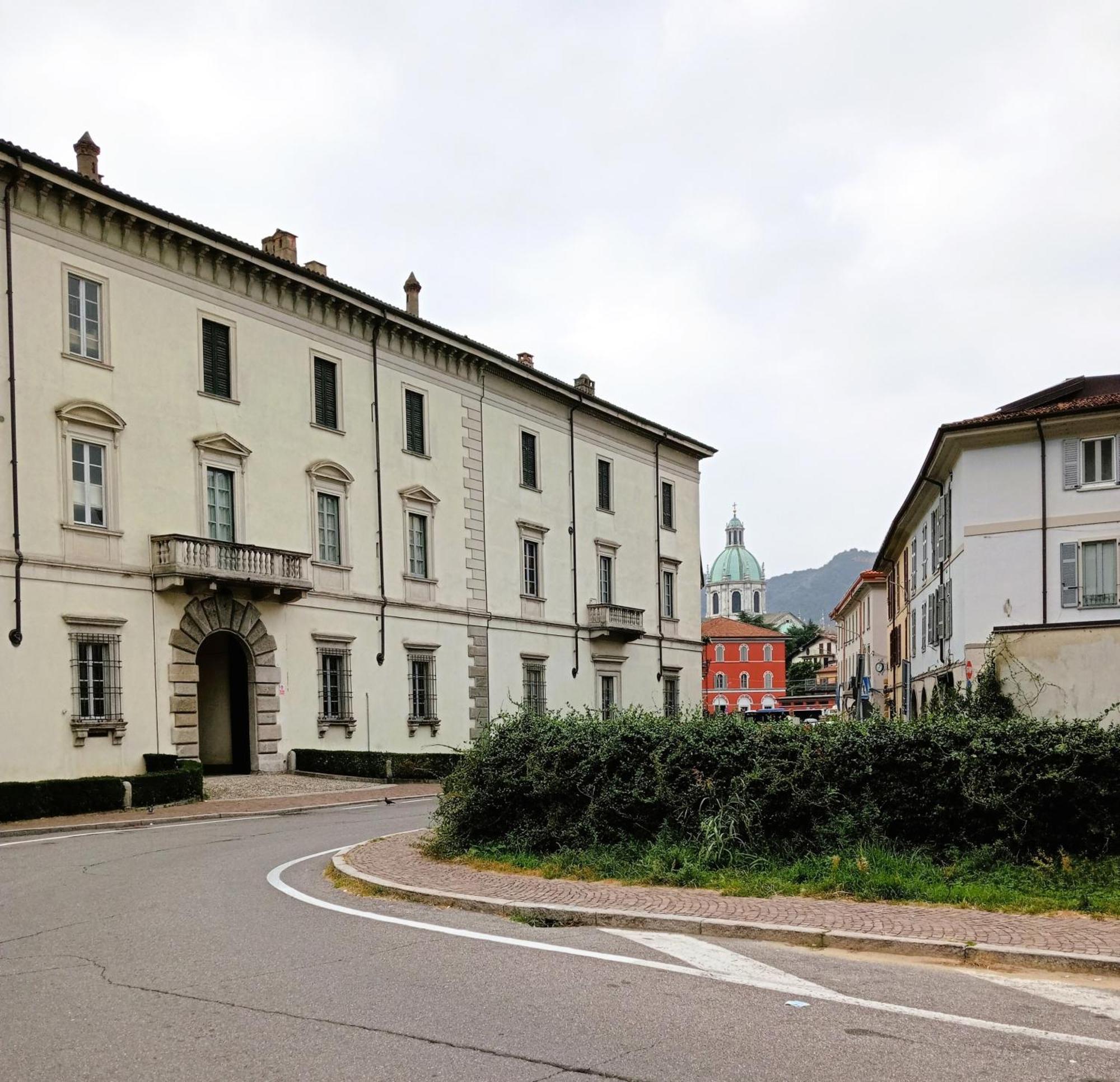 Elegant Beige Apartment - 5 Minutes From The Lake Como Exteriér fotografie